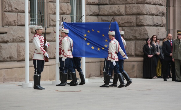 Денят на Европа честван на 9 май всяка година е