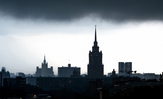 Силна буря с поражения в Москва, пострадали са 12 души 