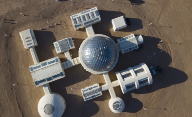 Марсианска база в пустинята Гоби