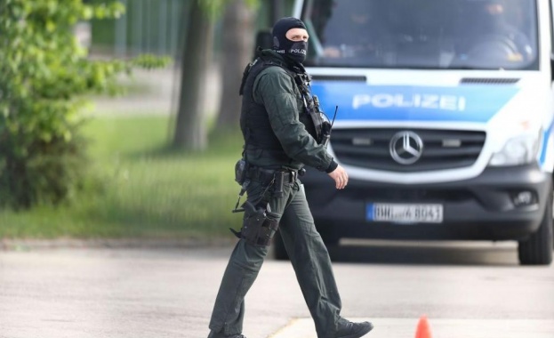 Обискират домовете на предполагаеми терористи в Германия 
