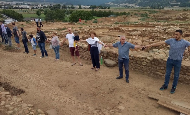 Пускат отсечката от АМ "Струма", където бе открито римското селище "Скаптопара"