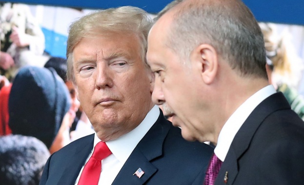 Тръмп заплашва Турция