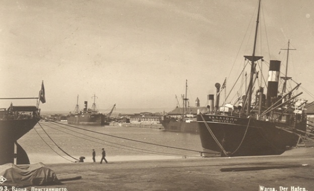 На 18 май 1906 г. тържествено е открито варненското пристанище