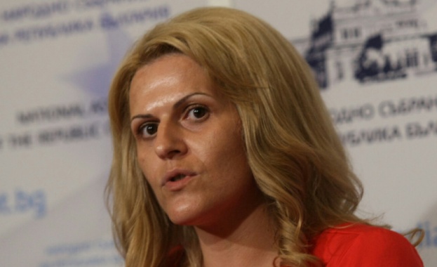 Мария Белова оглави Комисията по земеделието и храните в НС 