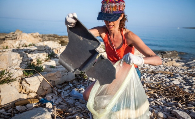 Малайзия връща 3000 тона пластмасови отпадъци на Запада