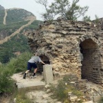 Великата китайска стена се топи – крадат тухли и ги продават