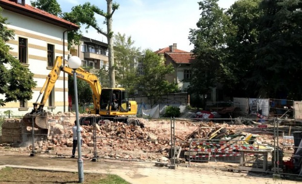Абсурден случай от Асеновград Над 50 семейства в най новия квартал