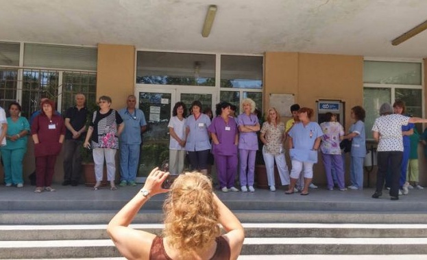 Едночасови ефективни протести започват здравни работници във Видин