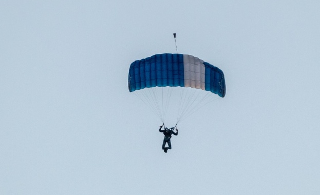Канадски парашутист загина по време на учение на НАТО край Пловдив 