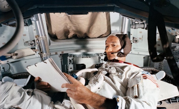 Астронавт публикува неизвестна досега снимка на първите хора, кацнали на Луната