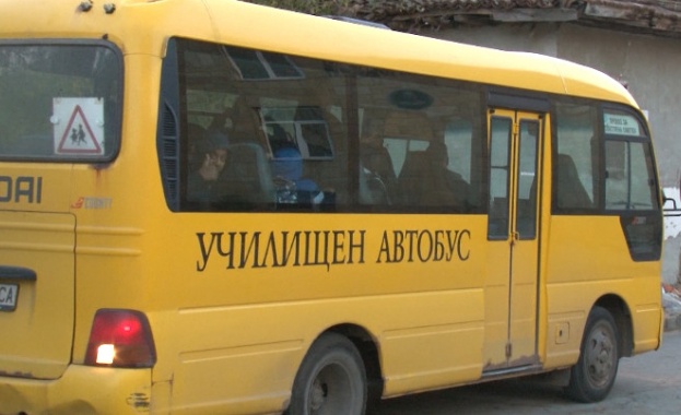 Дни преди първия учебен ден проверяват всички училищни автобуси в