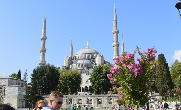  Строгият локдаун в Турция няма да важи за туристите 