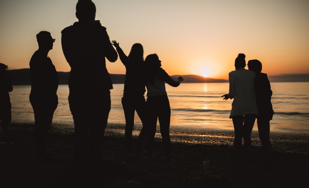 Неизменната традиция Джулай морнинг да се празнува на бургаския плаж