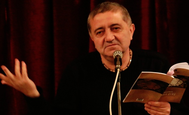 Николай Милчев е поет на месец юни в Столична библиотека