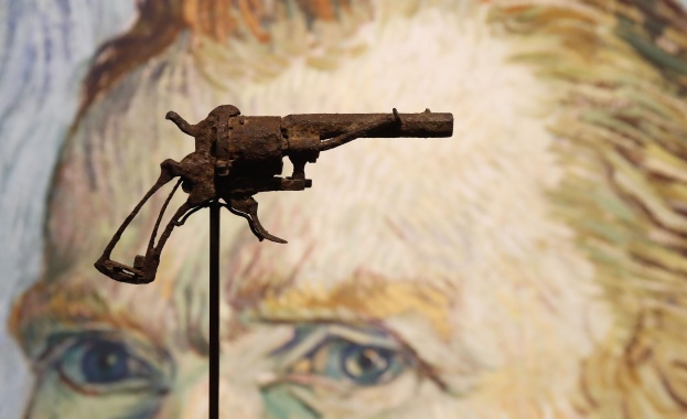 Револверът на Ван Гог продаден за 162 000 евро 