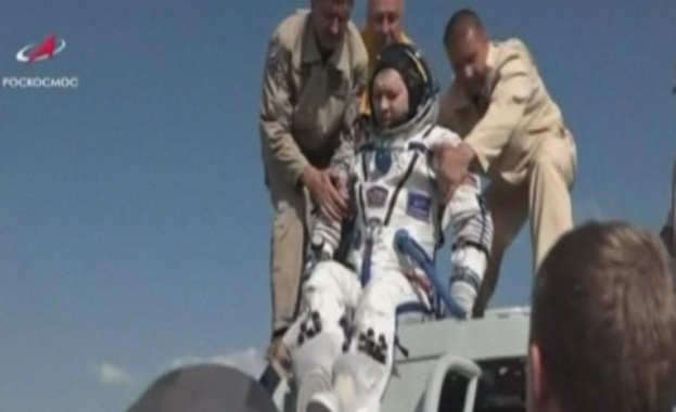 В Казахстан се приземиха космонавтите от експедиция 59 