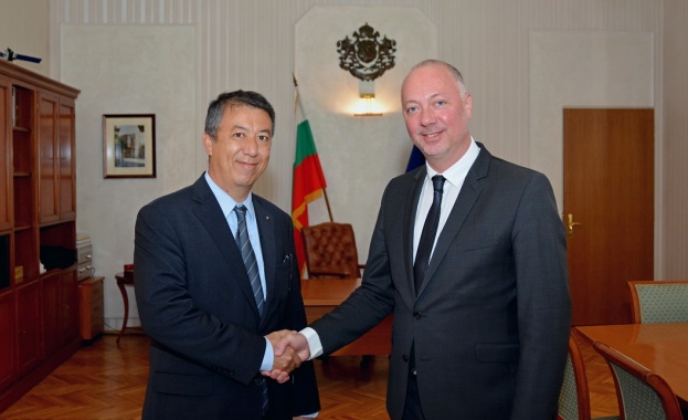  Министър Желязков се срещна с изп. директор на Европейската агенция за авиационна безопасност