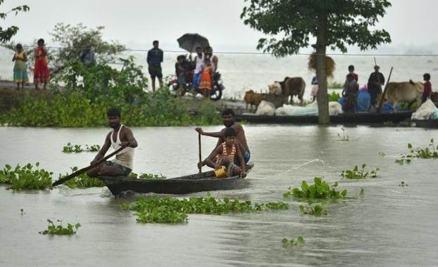 Над 5 милиона души са засегнати от наводненията в Индия 