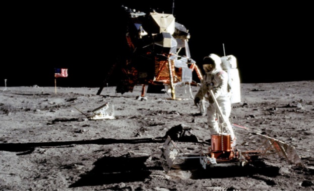 Днес се навършват 50 години от стъпването на човек на Луната