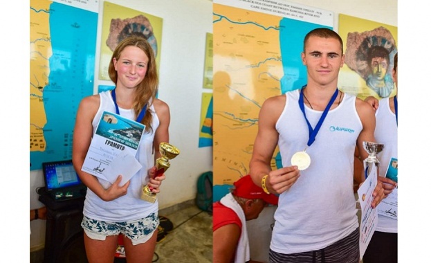 Василики Кадоглу и Георги Цурев победиха на плувния маратон "Археология" в Бяла