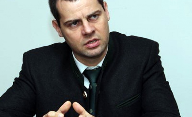 Васил Василев: Ще са нужни десетки години, за да се справим с   африканската чума