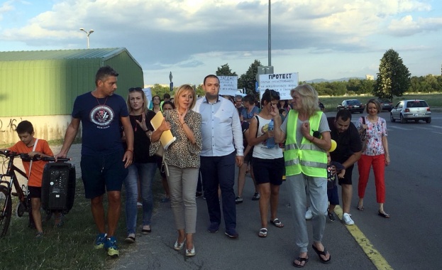  Владимир Петров: Управляващите са слепи за проблемите на гражданите във „Връбница“