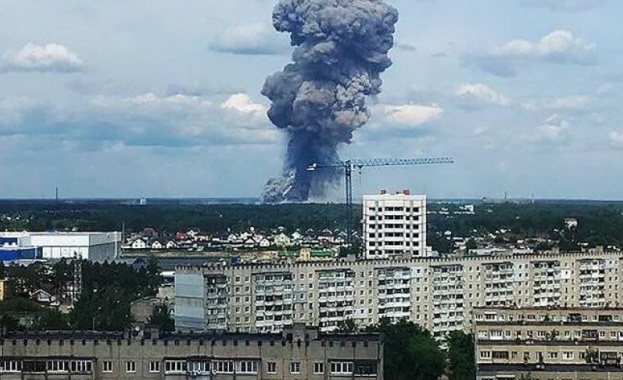  Расте броят на ранените след взрива в оръжейни складове в Русия