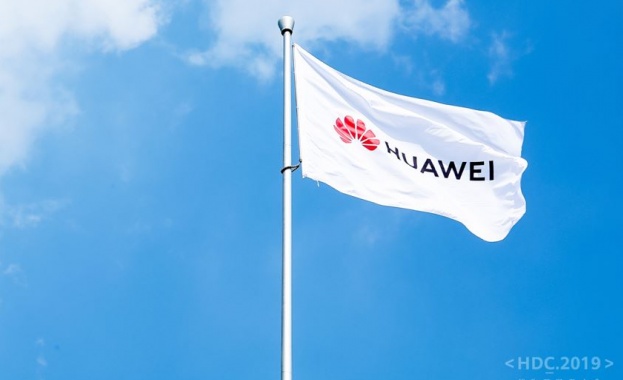  HUAWEI Mobile Services достигат до над 100 милиона активни потребители извън Китай 