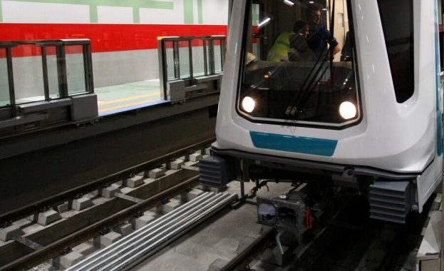 Нови врати ще предпазват пътниците в метрото