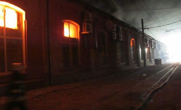Обявиха три възможни версии за пожара в украинския хотел
