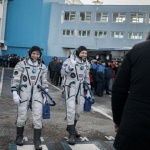 Разследват първо престъпление от Космоса: астронавтка хакна сметката на съпругата си