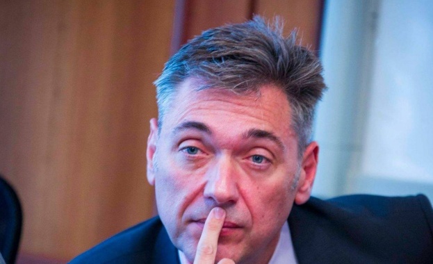 Той призова българите в чужбина да останат в страната в