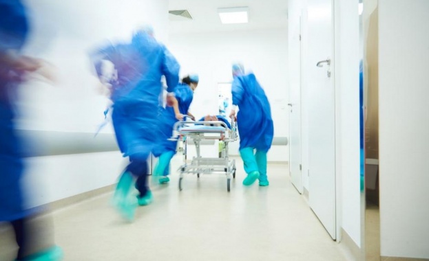 Болницата в Сливен преустановява приема на пациенти с COVID 19 Причината