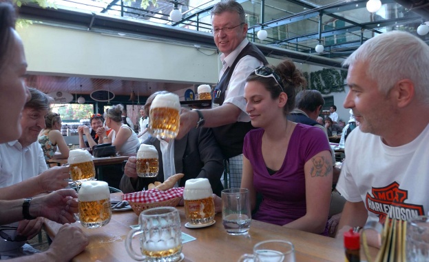 Ограничени резервации в ресторантите във Виена