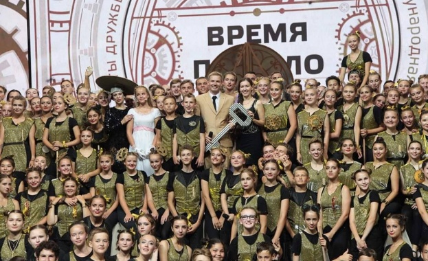 Ученици от ЧСУ "Юрий Гагарин“ представиха достойно България в Русия