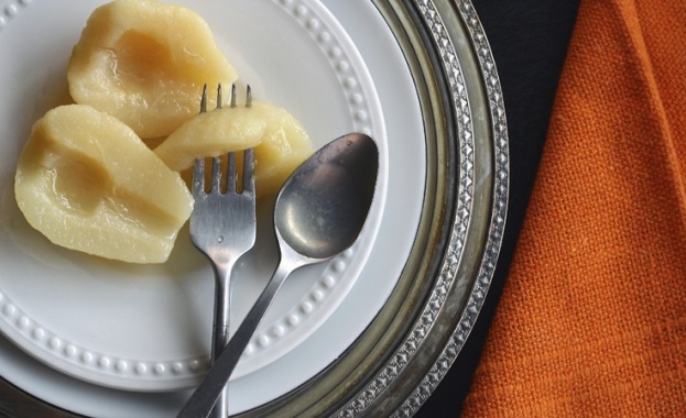 Съединението арбутин което се съдържа в повечето сортове круши е