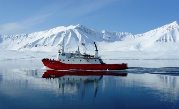 Учените откриха доказателства че замръзналите метанови находища под Северния ледовит