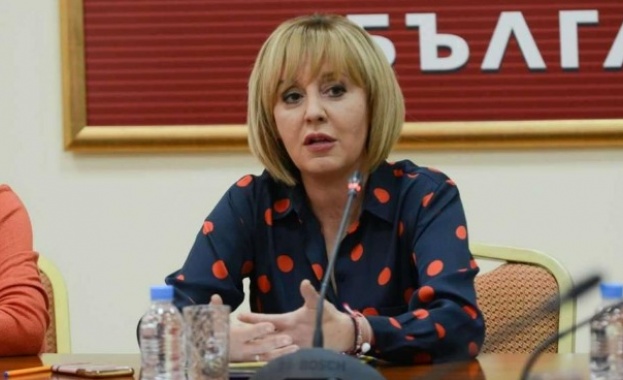 Никой от правителството не дойде на форума на Мая Манолова за Брекзит и проблемите на българите
