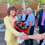 При криза се покриват и изключват микрофоните на журналистите