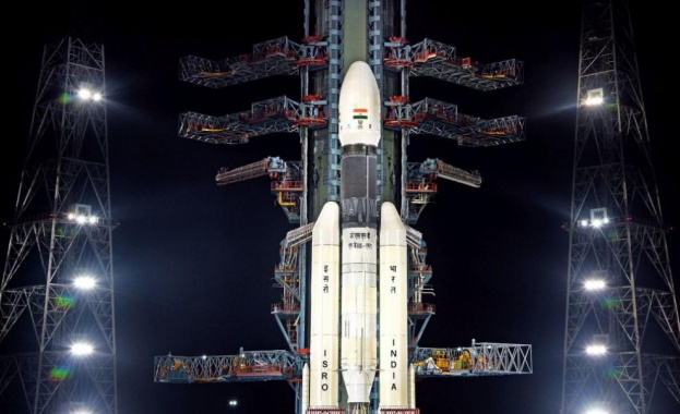 Спускаемият апарат се отдели от индийската лунна станция „Чандраян-2“