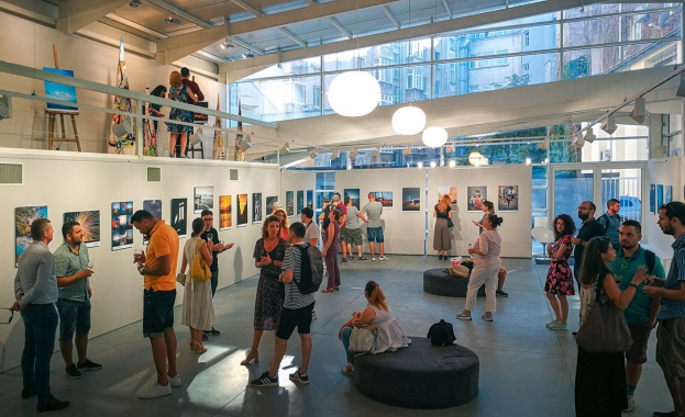 Изложбата за мобилна фотография Huawei InFocus Awards 2019 беше официално открита в галерия nOva Art Space