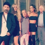 Кейт Бекинсейл вилня в караоке бар в София