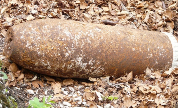 Военнослужещи от Сухопътните войски унищожиха невзривени боеприпаси открити в различни