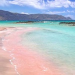 Розовият плаж и 2 малки пристанища са хитовете на Сардиния