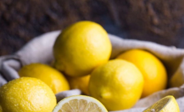 Лимонът е любим плод особено през зимния сезон и често