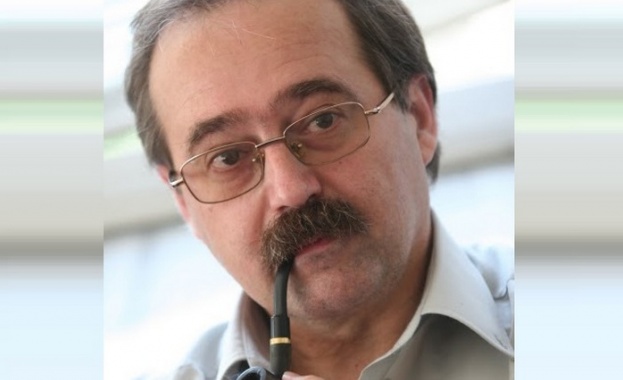  Отведоха за разпит бившия главен редактор на вестник „Дума”