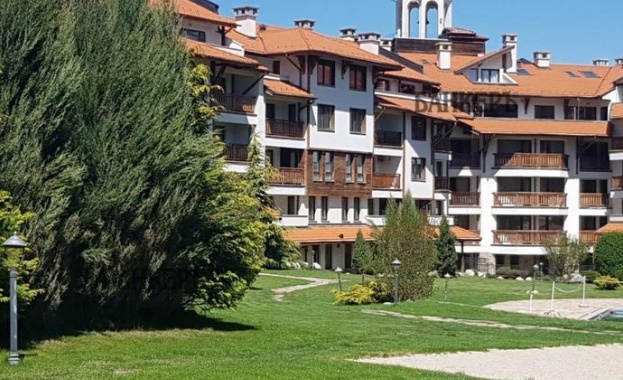 Продават остатъците от хотела на Богомил Бонев в Банско