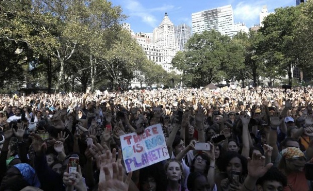 Над един милион протестираха в Ню Йорк срещу климатичните промени