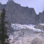 Част от ледник на Монблан може да се срути