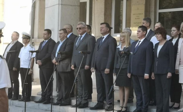 Генералният консул на Руската федерация във Варна Владимир Климанов участва в честванията на Деня на независимостта